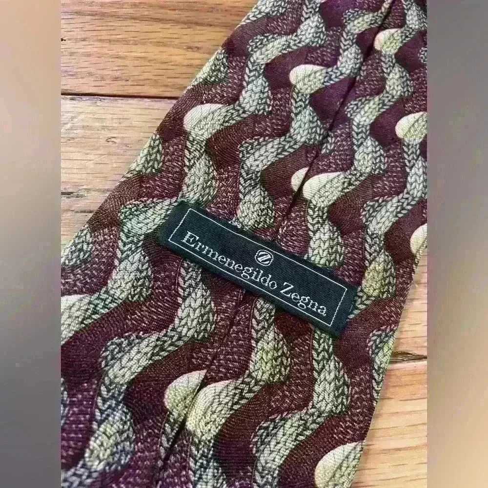 Ermenegildo Zegna Men's Silk Necktie Purple/Tan Abstract Geometric Made In Italy